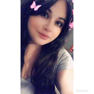 Meet your Posher, Valeria